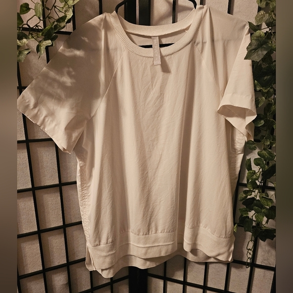 Athleta Women's White Lightweight Short Sleeve Top - Picture 1 of 5